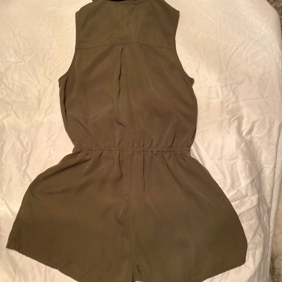 Olive Romper by Bebop - Picture 4 of 4